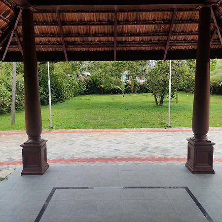 Marari Beach Palace Mararikulam Eksteriør billede